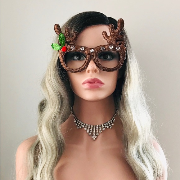 Pretty in Ombre Platinum Ash “Put On & Go” Premium Fiber Wig -Daily Wear/Events - Picture 4 of 13